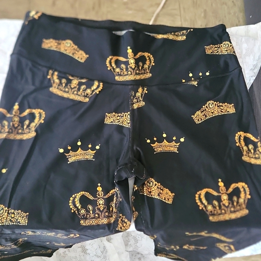 VS SIZE XL SPORT CROWN DESIGN  ORG $79